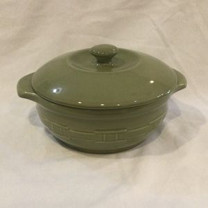 Longaberger Pottery Woven Traditions Sage 3 Quart Covered Casserole Dish - NEW